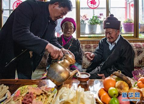 60年大庆日 西藏山南亿利扶贫旅游示范村牧民喜迁新居