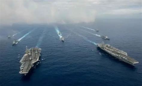 美军“里根”号航母编队在南海举行联合演习_手机新浪网
