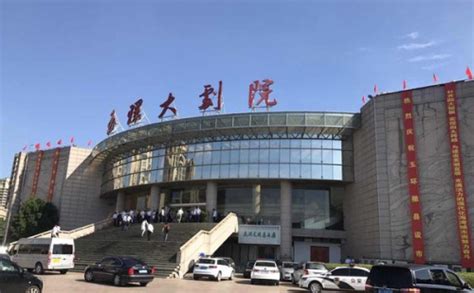 台州椒江“最早”大型现代化游乐园，游客：80、90年代童年回忆_东山公园