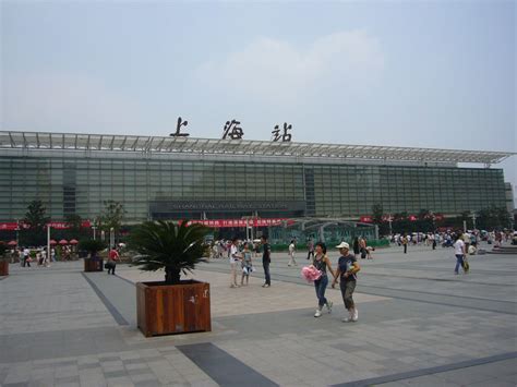 上海火车站到东方明珠乘车指南(地铁+公交+自驾) - 上海慢慢看