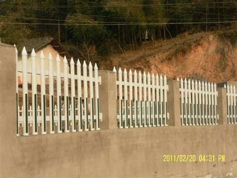 合肥塑钢护栏厂家草坪护栏变压器护栏工厂学校外墙塑钢围栏定做带安装|价格|厂家|多少钱-全球塑胶网