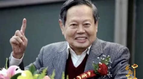 历史上的今天9月22日_1922年杨振宁出生。杨振宁，美籍华裔物理学家，获1957年诺贝尔物理学奖