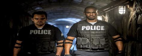 两个假警察的美国电影-热聚社