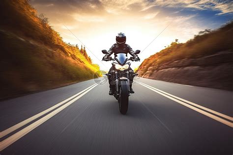 风驰电掣的摩托车高清图片下载-正版图片600738215-摄图网
