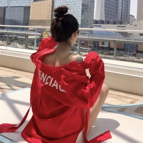 甜美女生背面qq头像带字头像图片