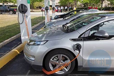 成都要求新能源汽车充电设施接入市级监管平台