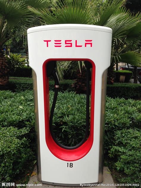 在未来，所有电动车都能用特斯拉超充桩了？｜皆电