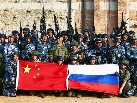 “西部联合-2021”万人演习！大批俄军抵达中国基地，兄弟连心，其利断金！