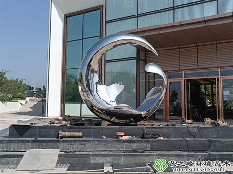 广场不锈钢环形雕塑-方圳雕塑厂