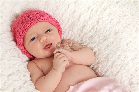 蓝眼睛的新生女婴高清图片下载-正版图片503093517-摄图网