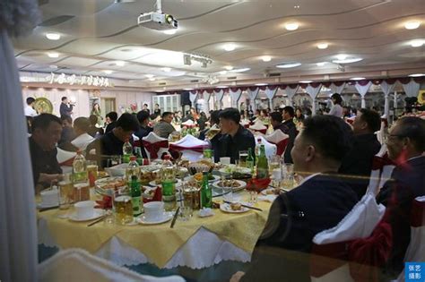 婚礼酒席(朝鲜平壤豪华游船上的结婚酒席，一桌酒席人民币500元，有啥吃的) - 【爱喜匠】