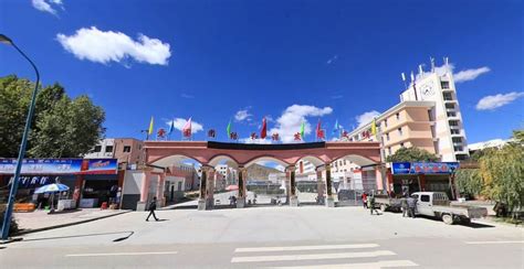 日喀则市仁布县玉拉村启动国家通用语言文字教育“读书班”暨庆祝日喀则市第七个“民族团结进步日”_民族宗教_西藏统一战线