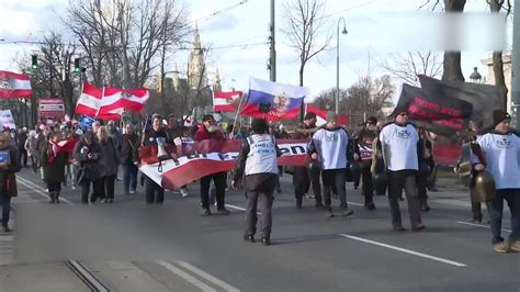抗议北约向乌克兰提供武器，德国爆发大规模示威游行_凤凰网视频_凤凰网