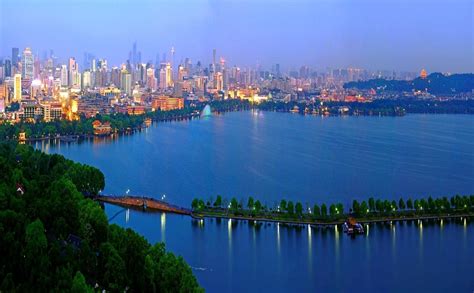 Three Reasons to Pick Hangzhou for a Chinese City Visit - Traveler Dreams