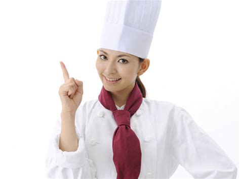 厨师在商业厨房准备食物高清图片下载-正版图片501505016-摄图网