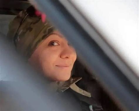 乌克兰国民女兵，著名演员琳娜·茨维拉出征阵亡
