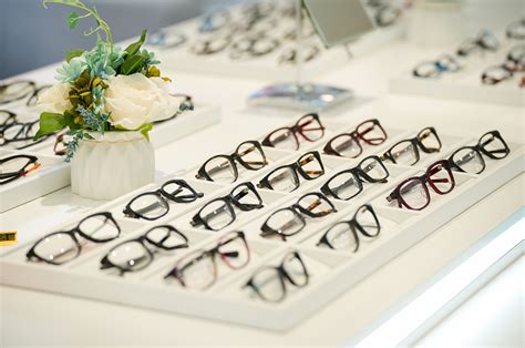 横岗街道“眼镜+”产业生态平台试点揭牌运作 加速眼镜产业融合式高质量发展_深圳新闻网