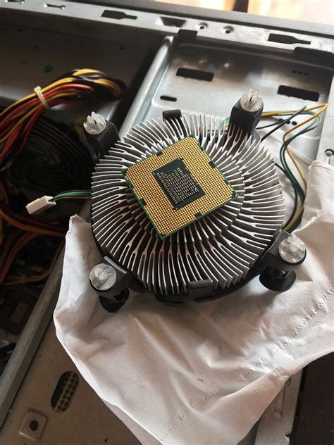 电脑CPU是AMD的，老是因为温度过高而自动关机，有什么好的办法解决_CPU专区_IT吧