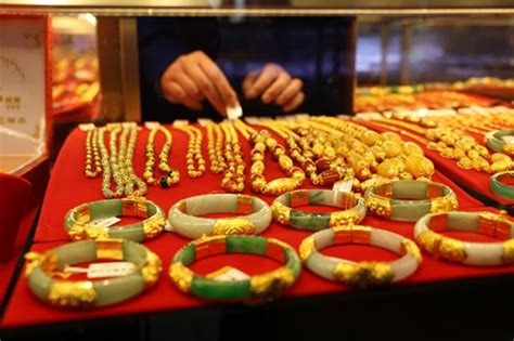 杭州一男子花13万买金条存在金店，10年后来取时当场懵了！ | 北晚新视觉