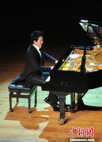 “第三届中国宜昌长江钢琴音乐节”李云迪来演艺 - 神州乐器网新闻