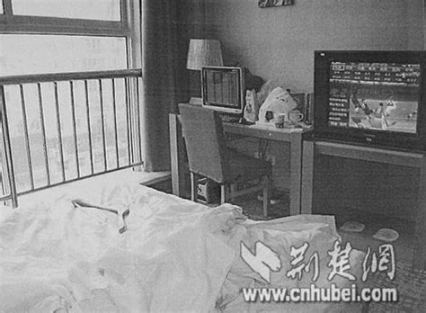 湖北宜昌男子宾馆装摄像机偷拍性爱录像敲诈_资讯_凤凰网