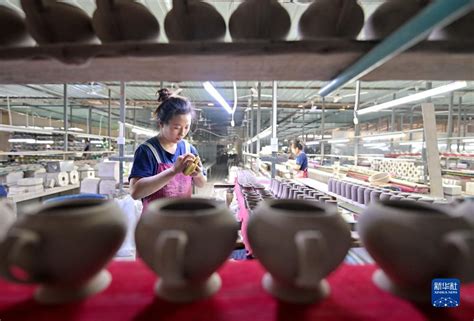 河北开平：陶瓷产业技改创新 强区域经济“筋骨”_时图_图片频道_云南网