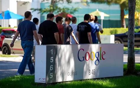 谷歌员工平均年薪近200万元，软件工程师薪酬超510万元-快讯-资讯-头部财经