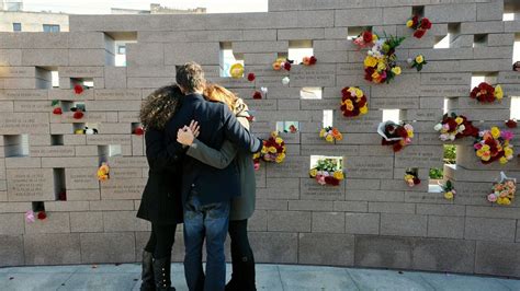 Memorial ceremony marks 20 years since Flight 587 crash