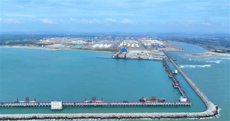 揭阳：广东石化项目原油码头吞吐量突破500万吨，惠来海事处全力护航|原油|海事处|惠来_新浪新闻