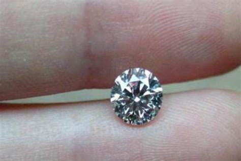 一克拉钻石的价格 购买钻石需要注意什么 - 中国婚博会官网