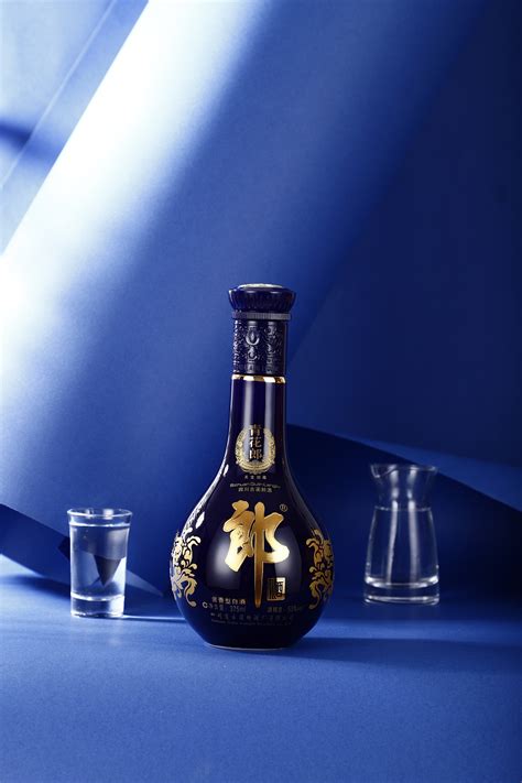 郎酒为产品“立法”品质清晰可见 青花郎出厂价提高100元/瓶|界面新闻