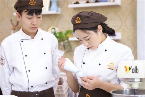 学习烘焙师必须要知道的烘焙行业未来趋势_上海欧米奇西点西餐学院官网