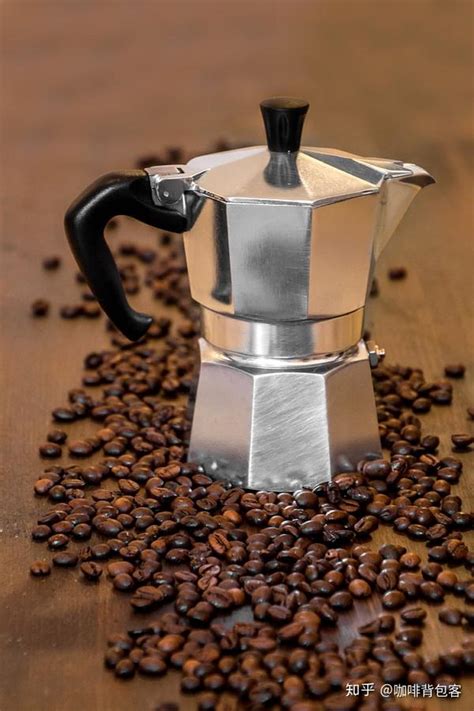 摩卡壶介绍及使用方法 咖啡壶做咖啡的步骤 中国咖啡网