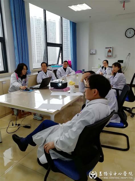 祝贺！益阳市中心医院6人荣获“庆祝中华人民共和国成立七十周年”纪念章 - 益阳市中心医院