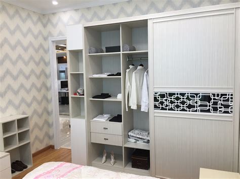 现代简约风格卧室白色一体式衣柜装修设计图-房天下家居装修网
