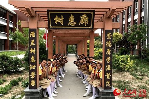 青春随乐声绽放光彩——银川高级中学艺术团队教师简介_合唱_一等奖_指导