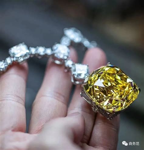 三克拉的黄钻钻戒有多大|3克拉黄钻戒指价值多少 – 我爱钻石网官网