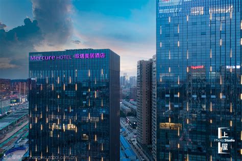 这家美居酒店真牛，直接霸占了上海携程总部大楼！|携程|美居|酒店_新浪新闻