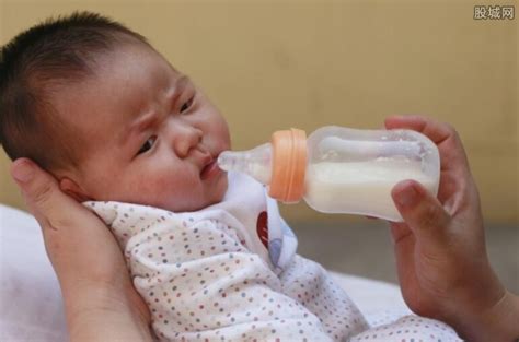 什么奶粉比较好吸收？为什么要给宝宝选好吸收的奶粉-中华新闻