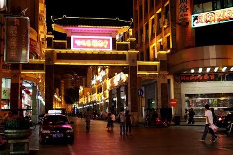 上海逛街商圈人气排行榜，这你都不知道别逛上海了！ - 知乎