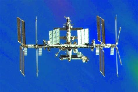 地球卫星天文学国际空间站是土星-行星-月球这张图片的元素由美国宇航局提供素材-高清图片-摄影照片-寻图免费打包下载