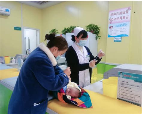 新冠病毒疫苗接种系列海报_滁州市数据资源管理局（市政务服务管理局）