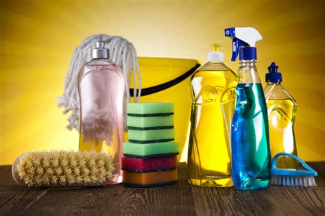 家庭清洁概念各种清洁产品打字地高清图片下载-正版图片505903304-摄图网