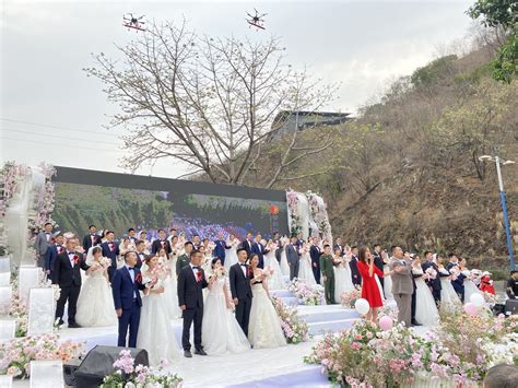 视频｜他们结婚啦！攀枝花市举行首届青年集体婚礼 28对新人喜结良缘_四川在线