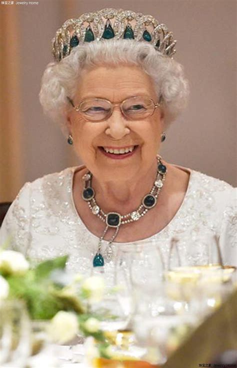 英国王室公布女王“秘宝”，珍宝外形独特，价格昂贵|项链|女王|秘宝_新浪新闻