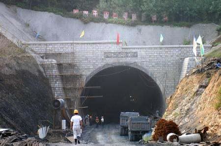 中国十大最长公路隧道|锦屏|锦屏山|公路隧道_新浪新闻