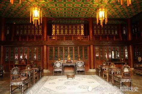 电视剧中金碧辉煌的古代皇宫，在真实的清朝居然是这幅模样！