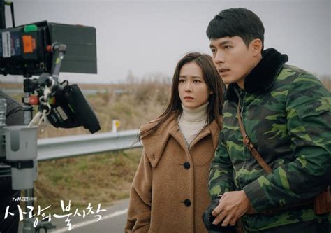 韩剧《重返18岁》，校园爱情的主角与中年夫妻对彼此的失望 - 知乎