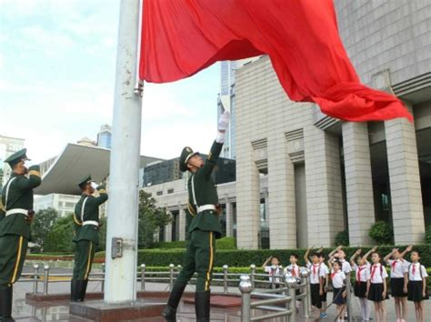 我院举行2020年迎国庆升旗仪式-长江大学文理学院