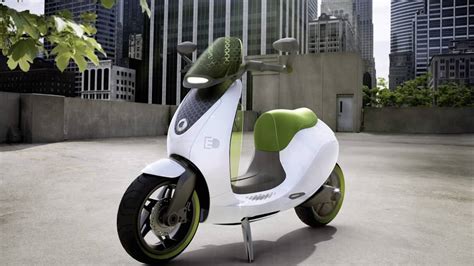 Smart escooter to premier at Paris Motor Show - Drive